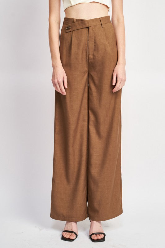 HIGH ASYMMETRICAL WAIST PLEATED PANTS