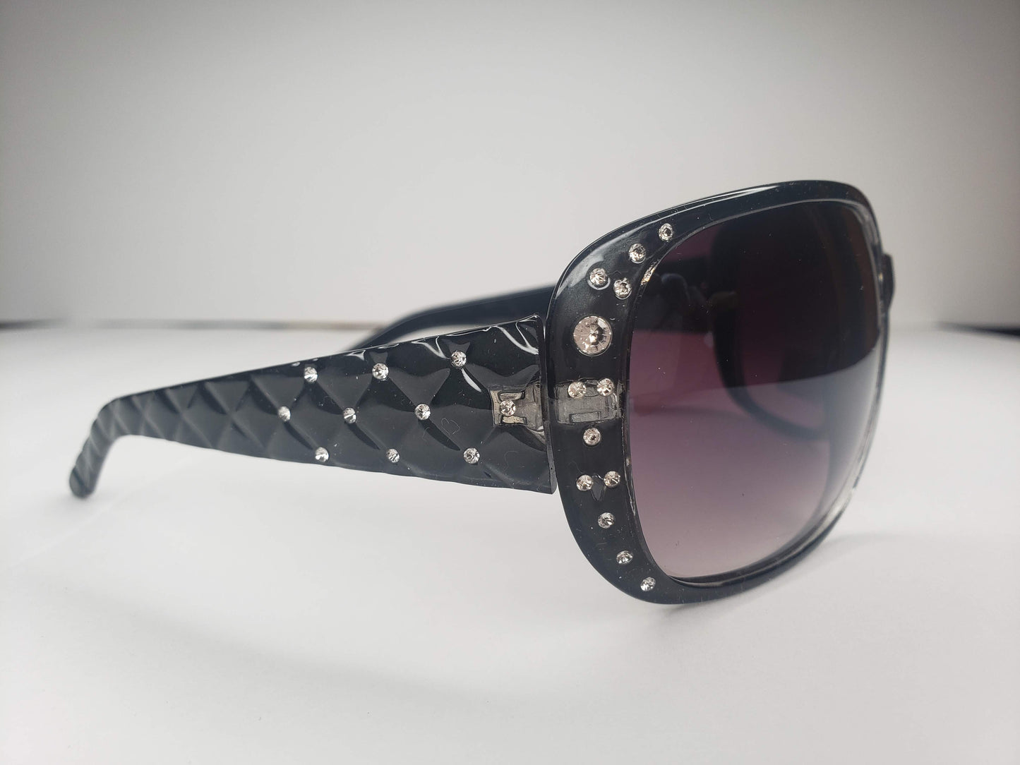 Bejeweled Gradient Sunglasses - Touch Me Textures