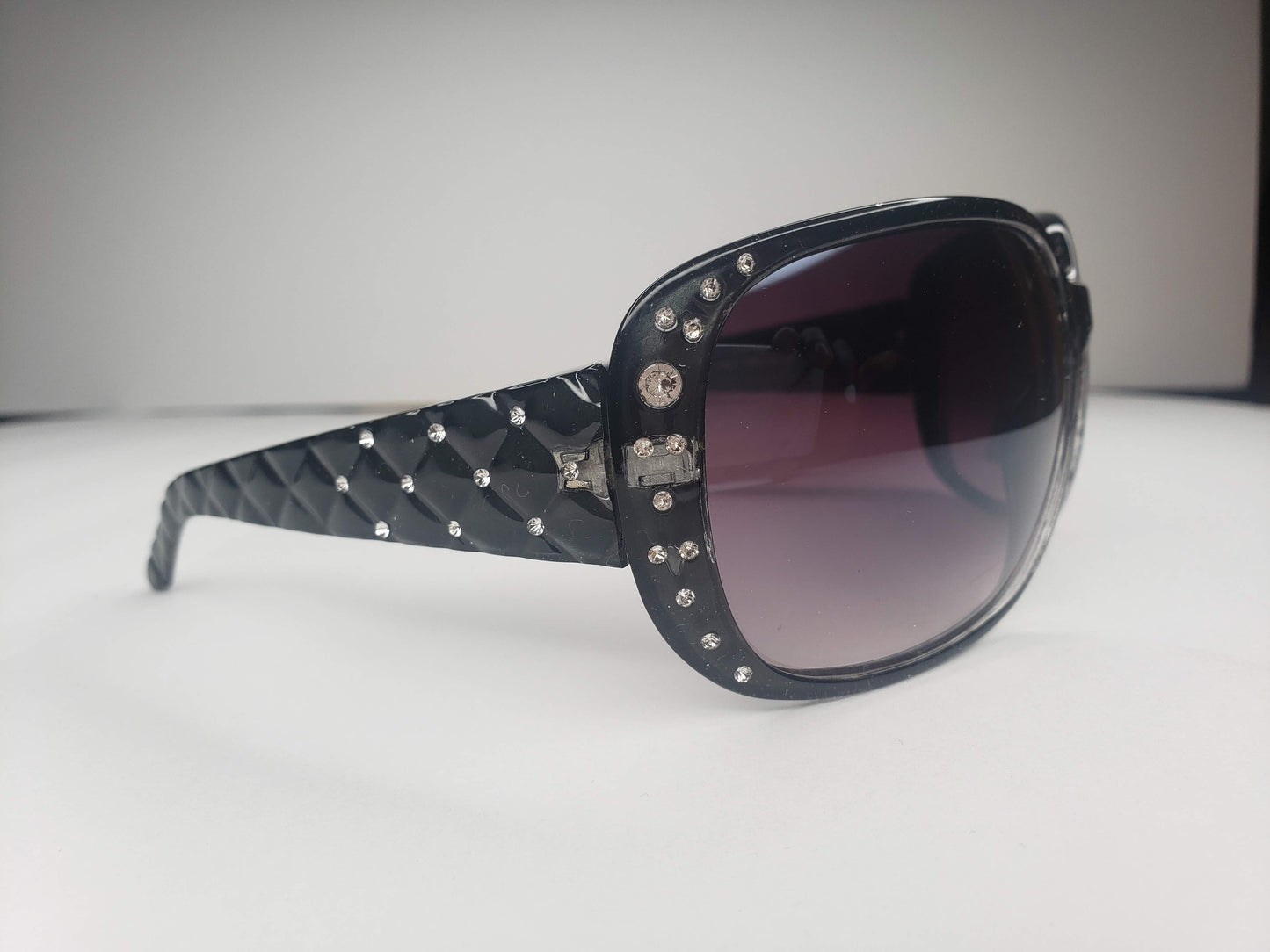 Bejeweled Gradient Sunglasses - Touch Me Textures