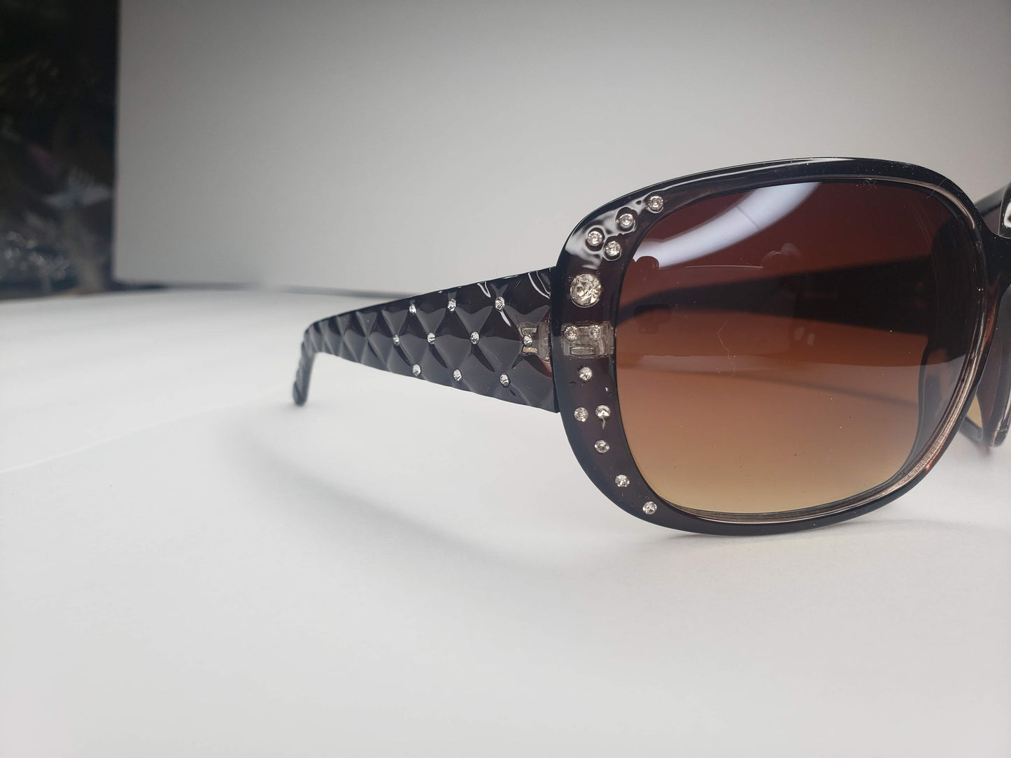 Bejeweled Gradient Sunglasses - Touch Me Textures