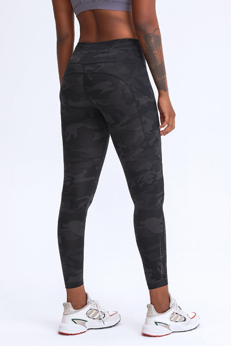 Thigh Pocket Active Leggings - Touch Me Textures