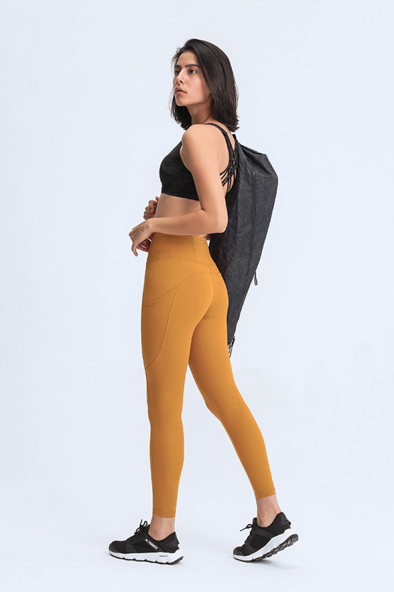 Thigh Pocket Active Leggings - Touch Me Textures