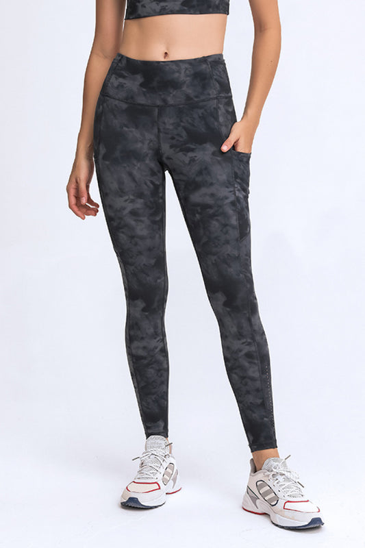 Thigh Pocket Active Leggings - Touch Me Textures