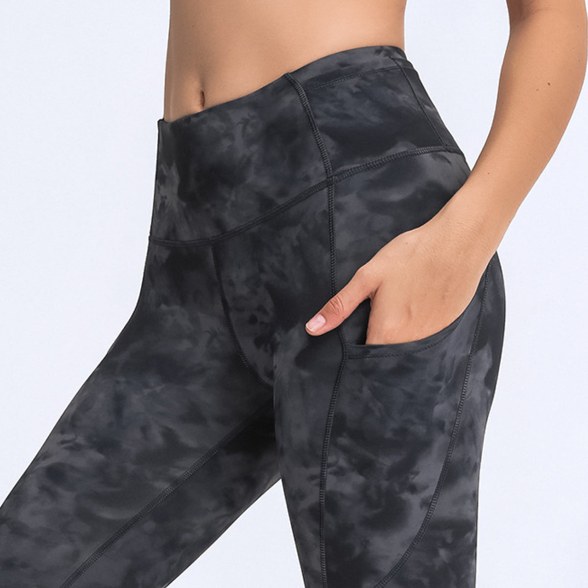 Thigh Pocket Active Leggings - Touch Me Textures